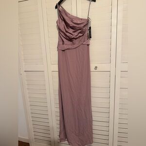 Vera Wang White One Shoulder Dress in Soft Mauve